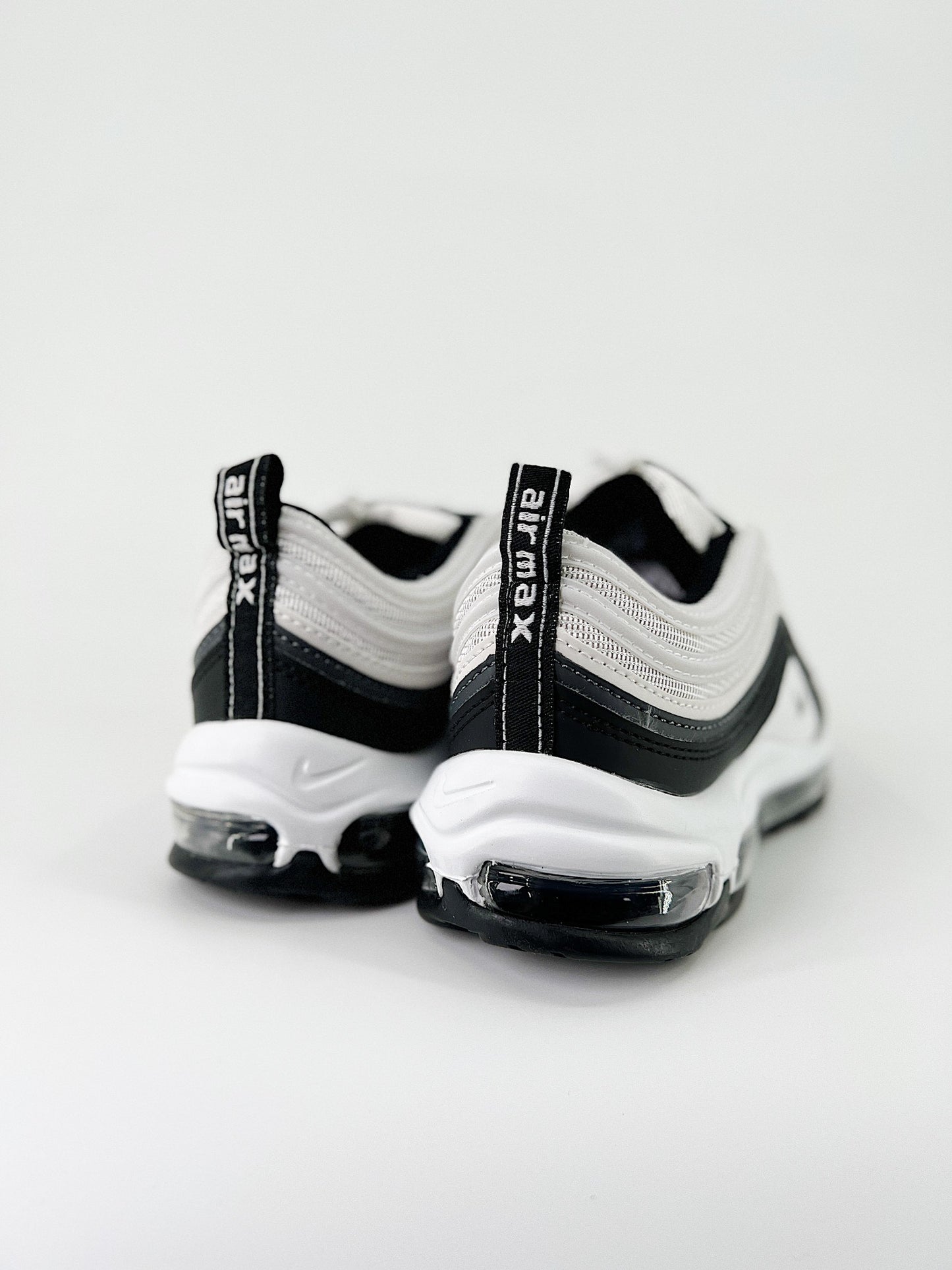 Nike air max 97.- blancas y negras