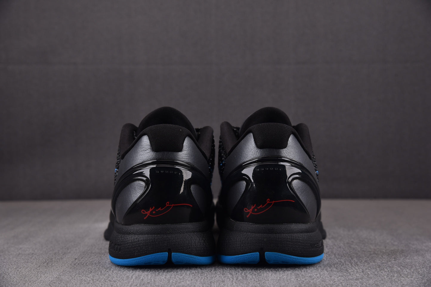 Nike Zoom Kobe 6 "Dark Knight".- negro y azules