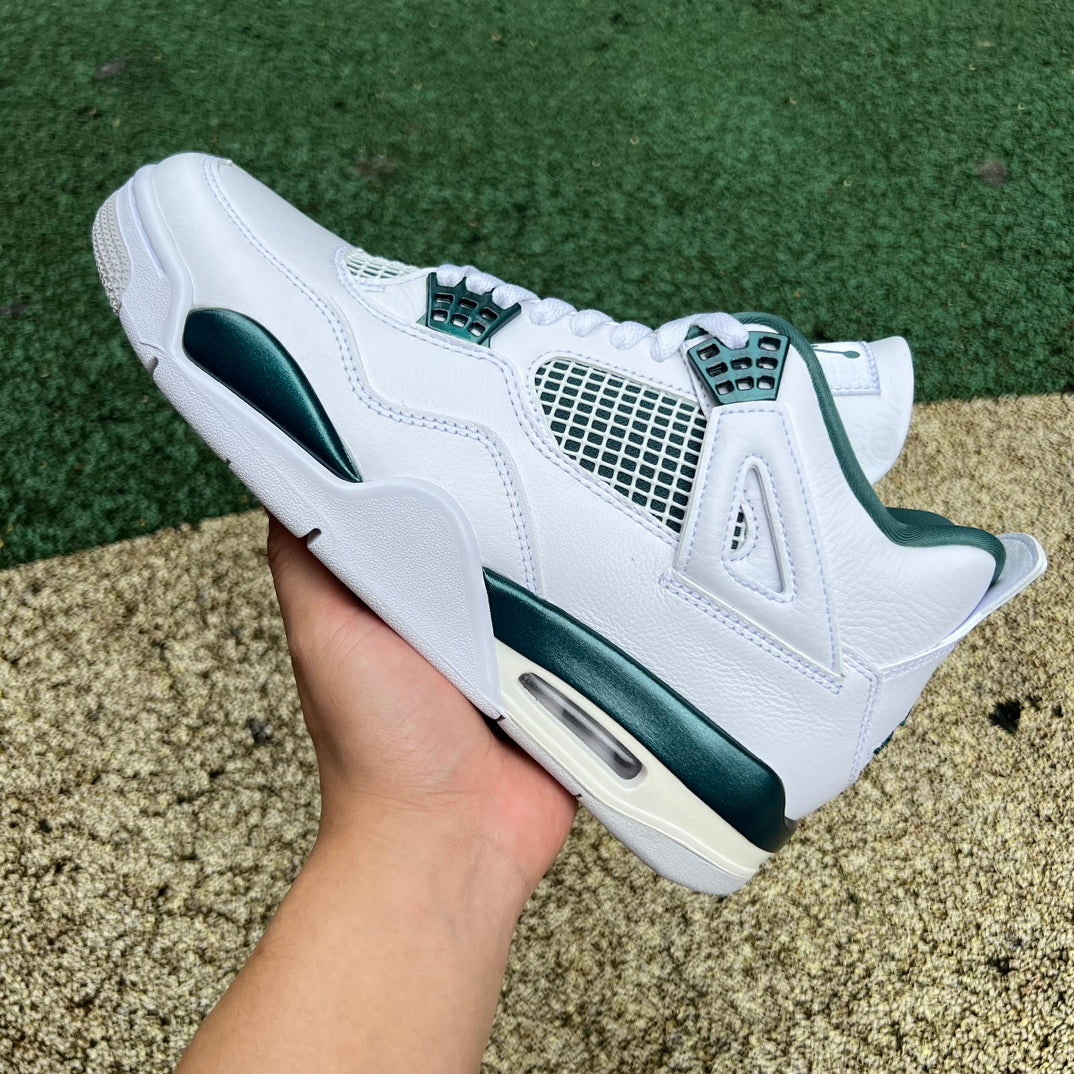 Air Jordan 4 Retro "Verde Oxidado"