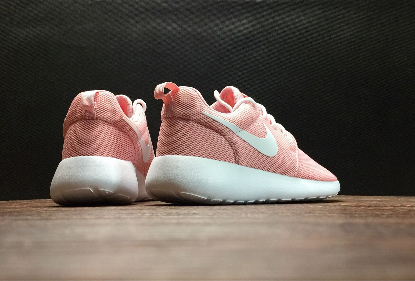 Nike Roshe Run One.- rosas