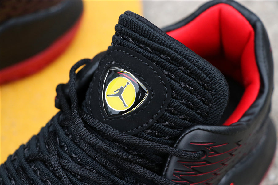 Air Jordan 32 Low "Last Shot".- negras y rojas