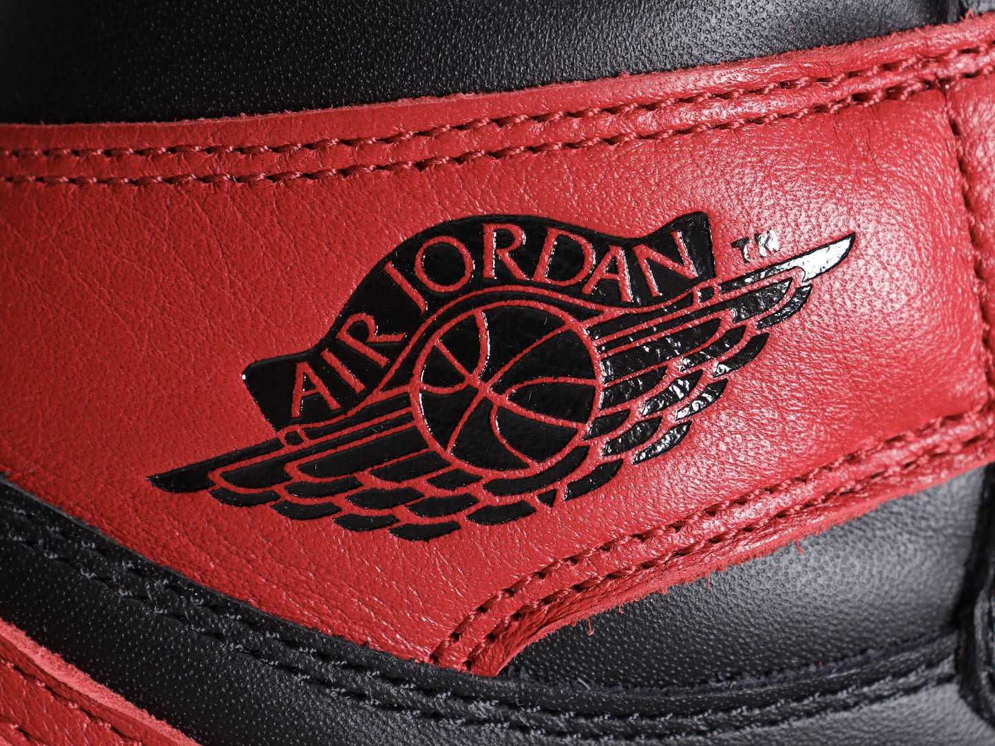 Air Jordan 1.- negras y rojas