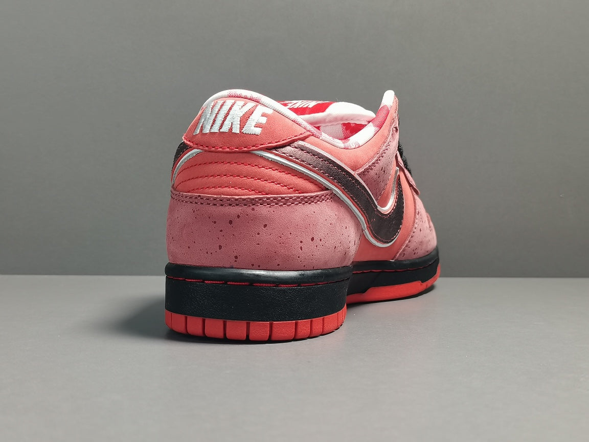 Nike SB Dunk Low "Red"