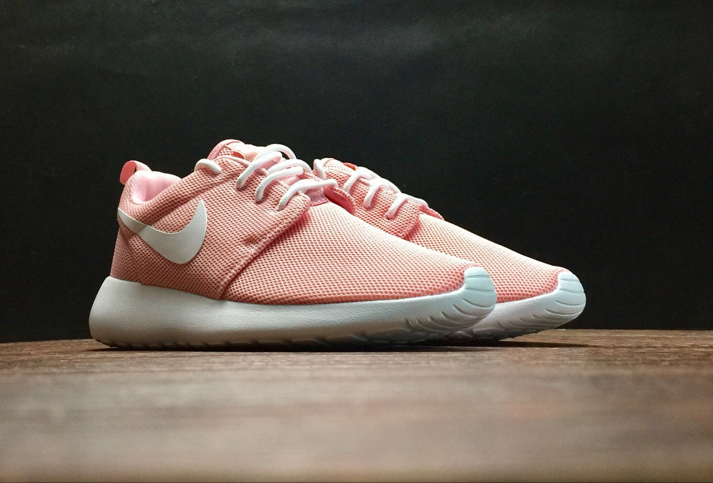 Nike Roshe Run One.- rosas