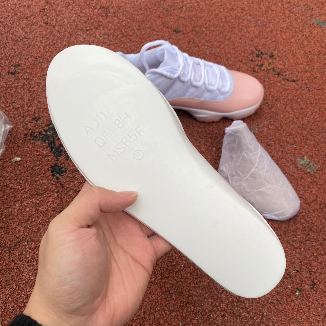 Air Jordan 11 Low Mujer “Rosa Leyenda”