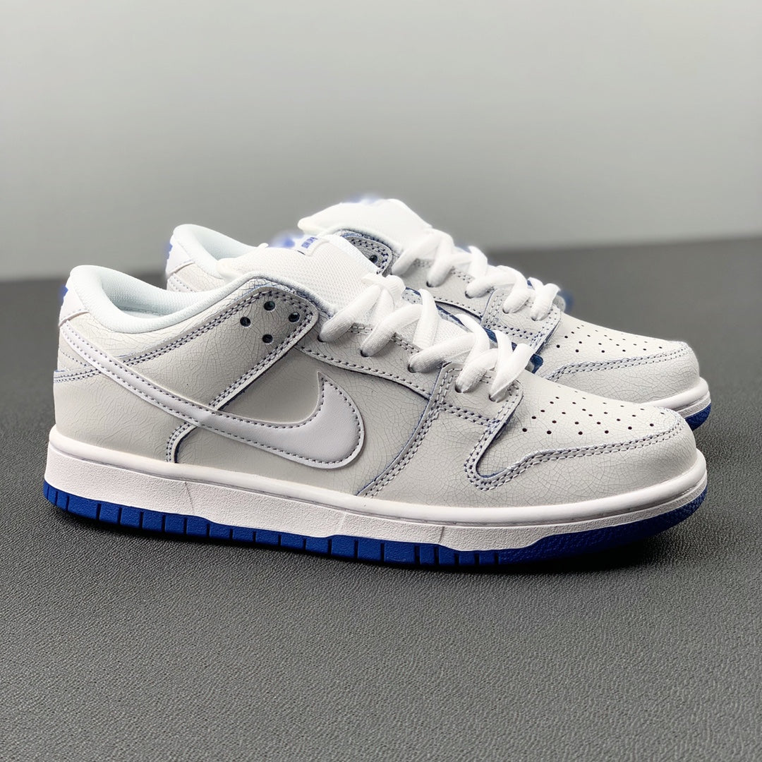 Nike SB Dunk Low "Porcelana Azul y Blanca"