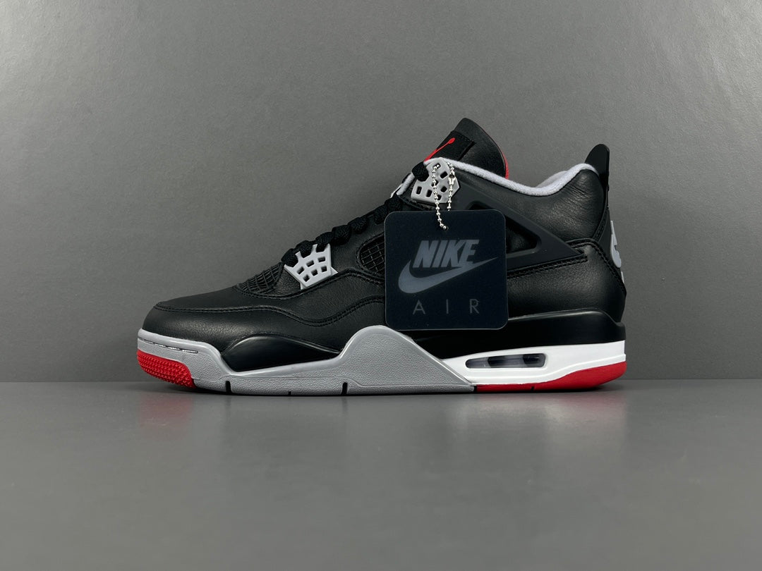 Air Jordan 4 "Bred Reimagined".- Un clásico