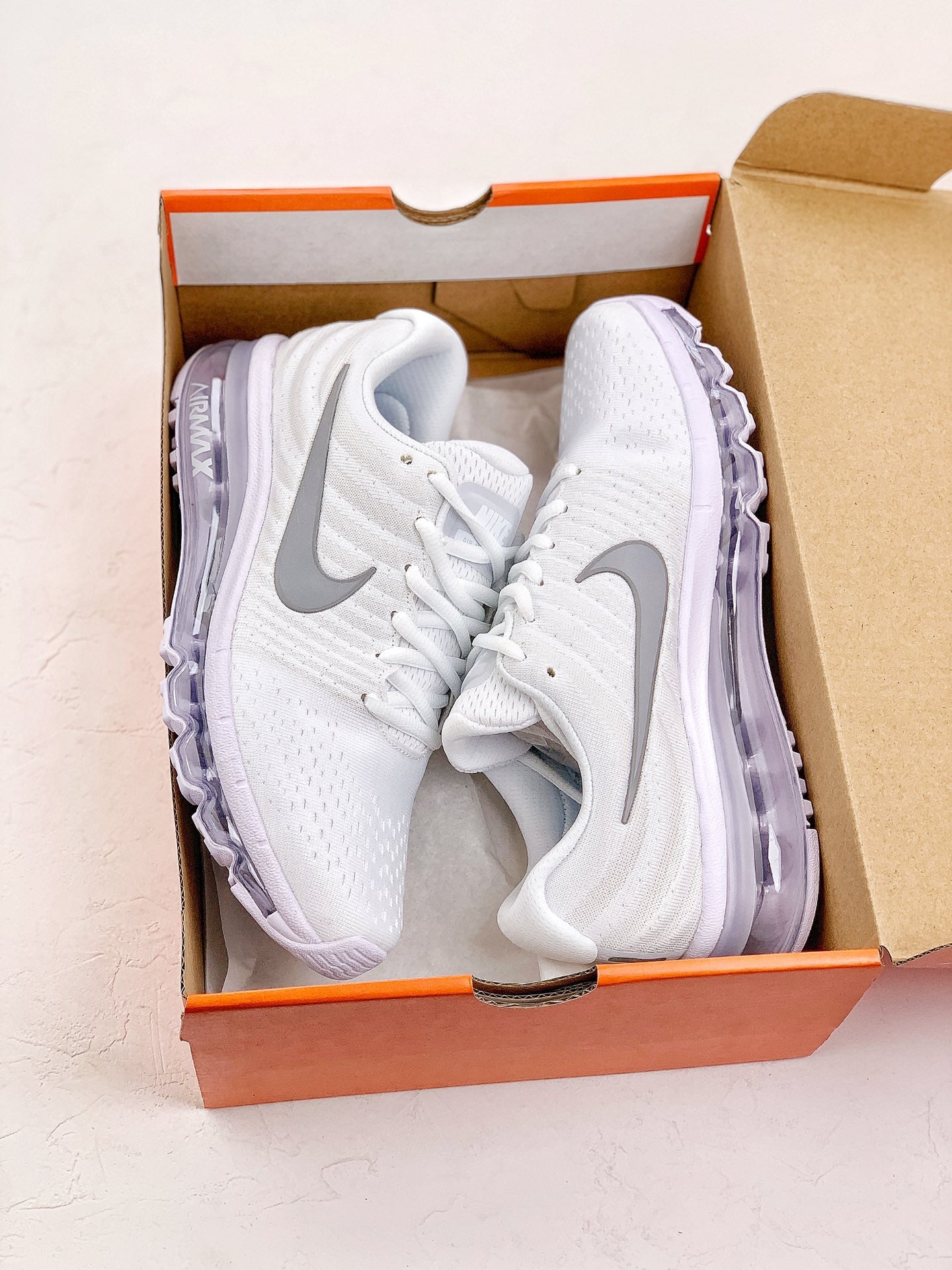 NIKE AIR MAX 2017.- blancas