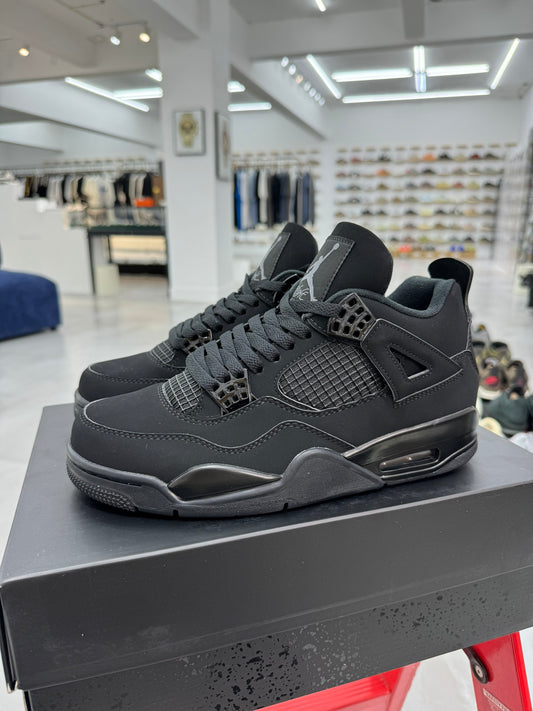 Air Jordan 4 Retro "Black Cat"