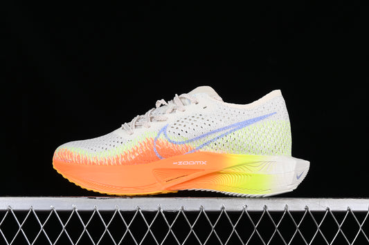 Nike ZoomX Vaporfly NEXT% 3 Running.- blancas