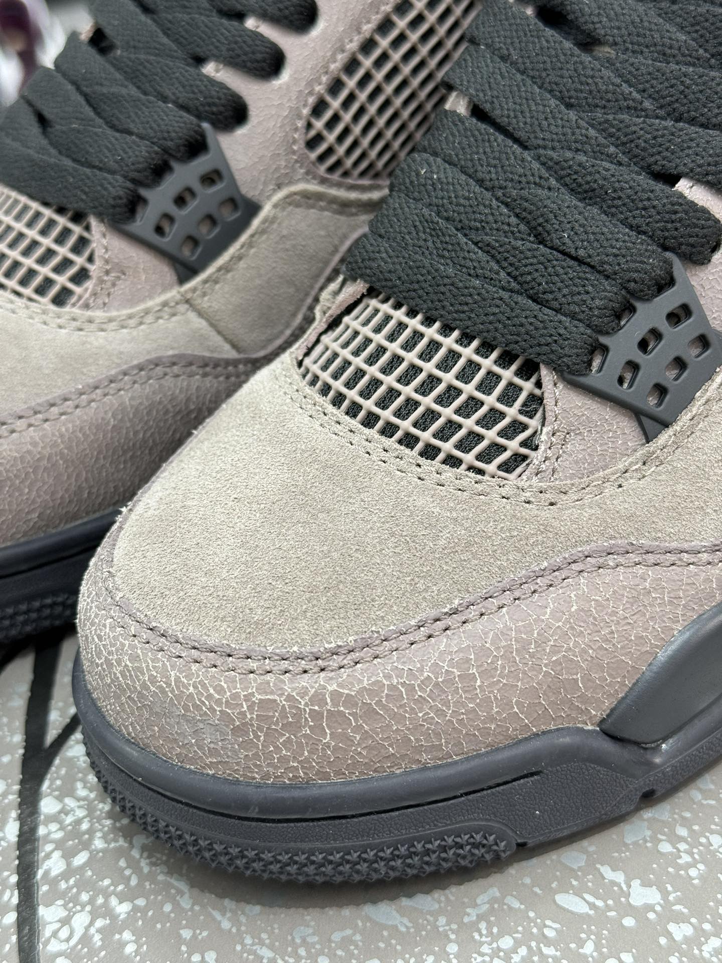 Air Jordan 4 Retro "Taupe Haze"