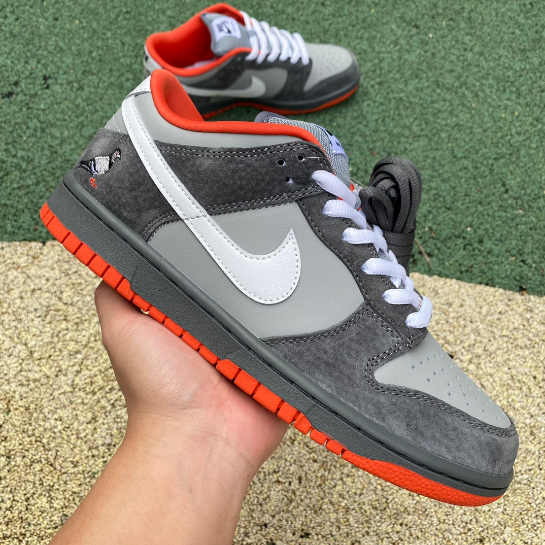 Nike Dunk SB Pigeon