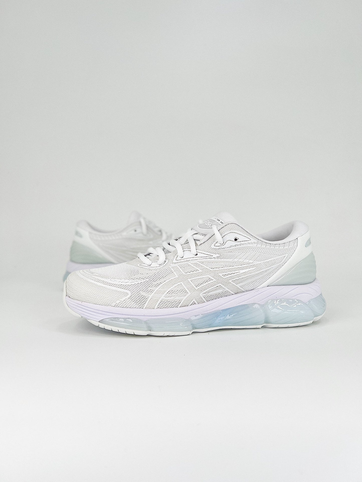 Asics Gel-Quantum 360 VIII.- blancas