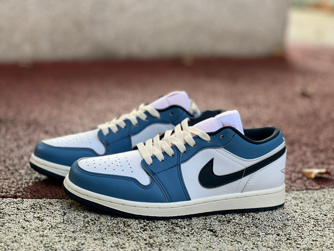 AJ1 Navy Low: Estilo y comodidad