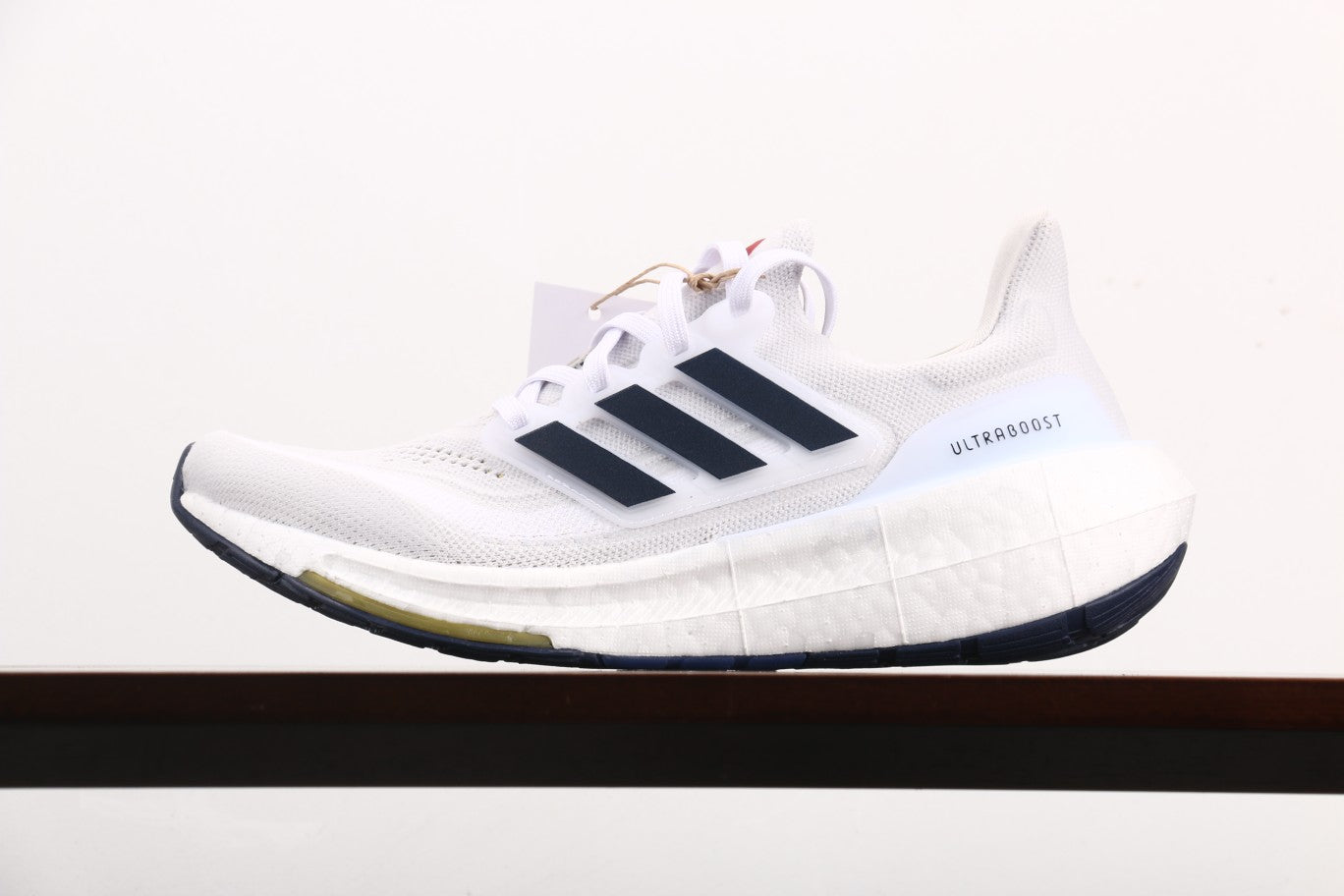 Adidas Ultra Boost Light 23 ID3285 -blancas