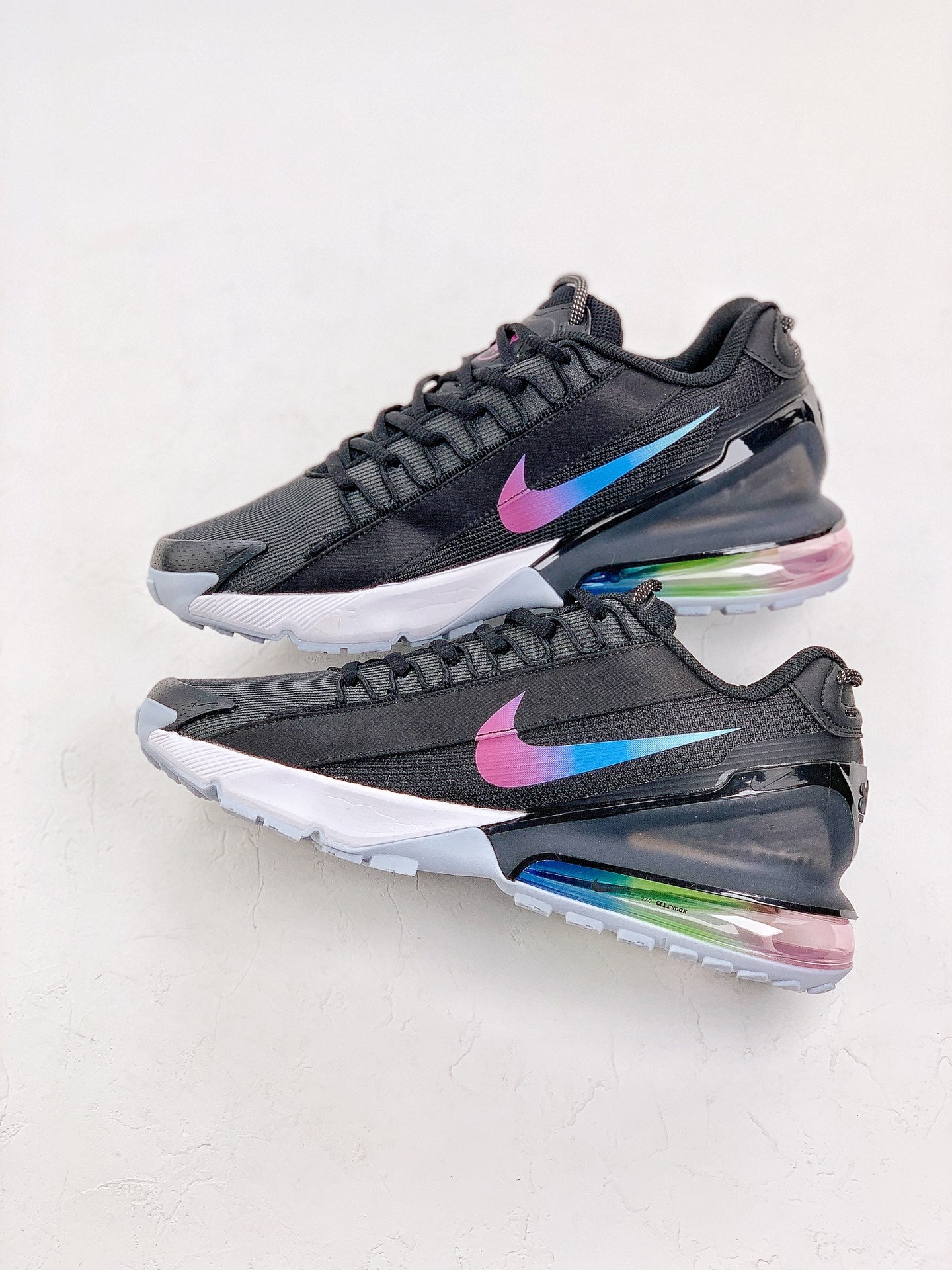 Nike air max pulse.-negras, moradas y azules