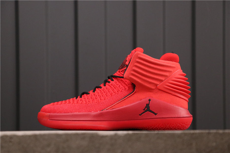 Air Jordan 32 "Rosso Corsa"