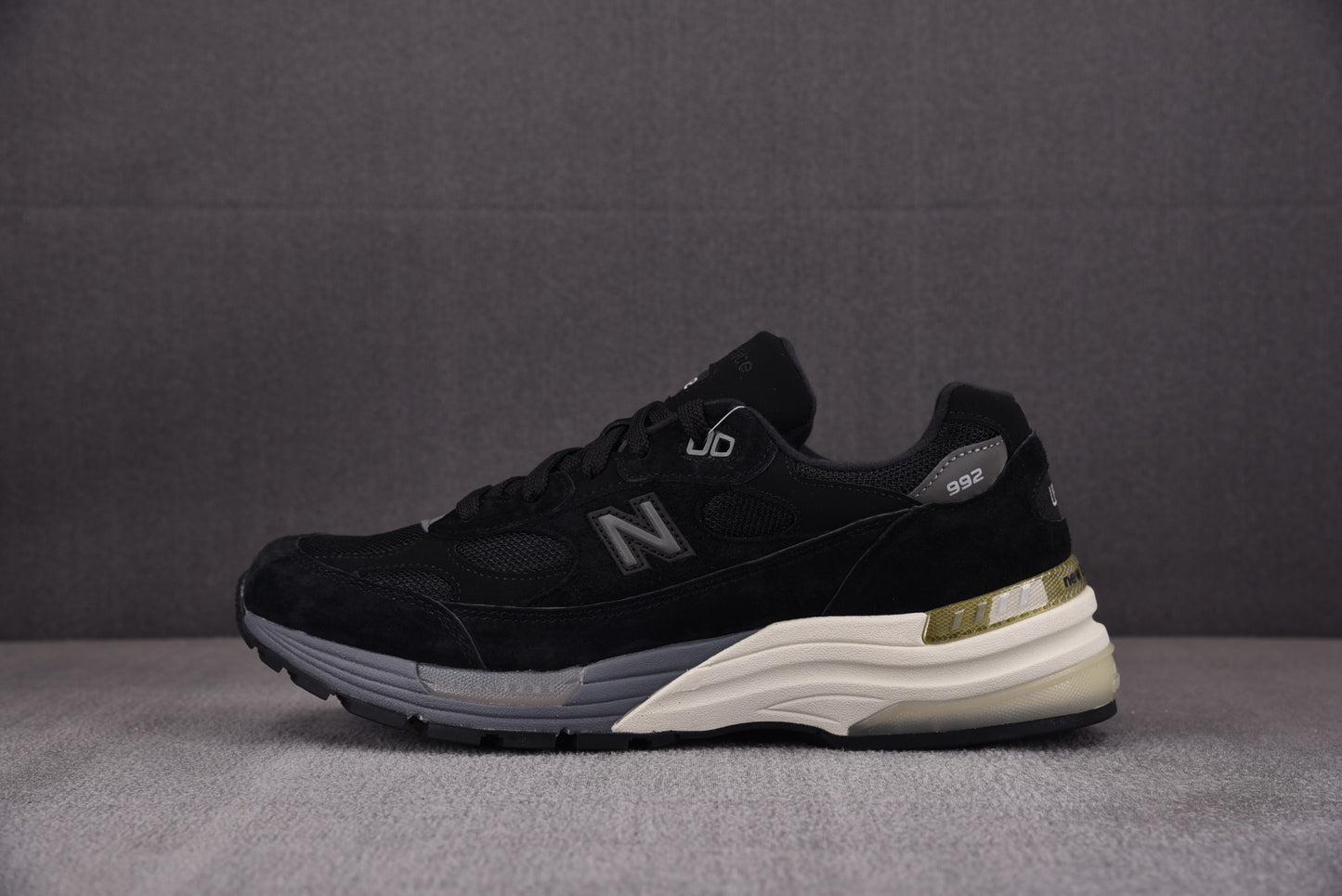 New Balance NB 992 Negro