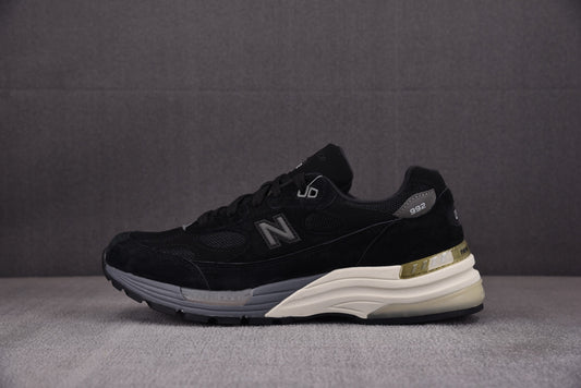 New Balance NB 992 Negro