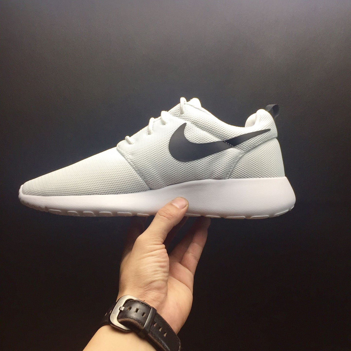 Nike Roshe Run One.- blancas