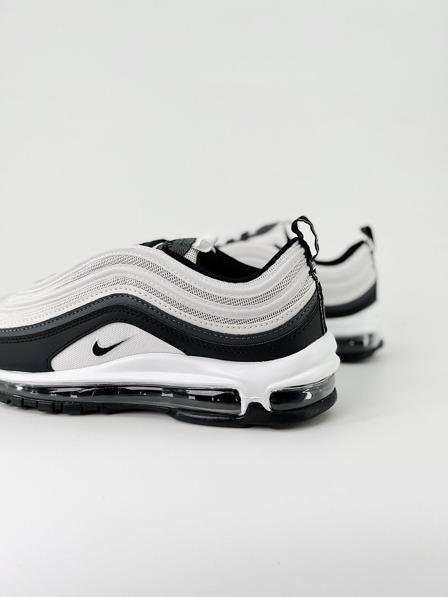 Nike air max 97.- blancas y negras