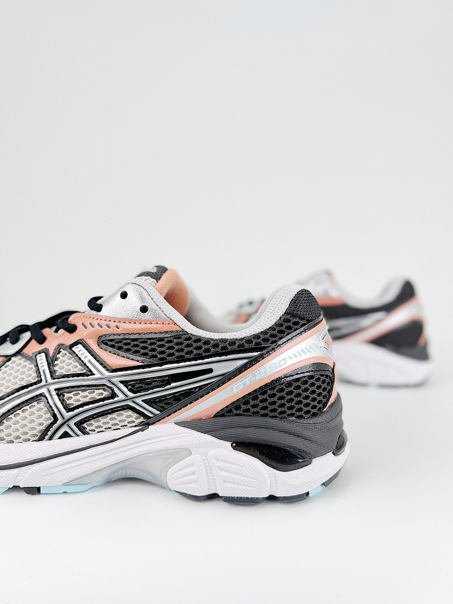 Asics GT-2160.- blancas, rosas, y grises