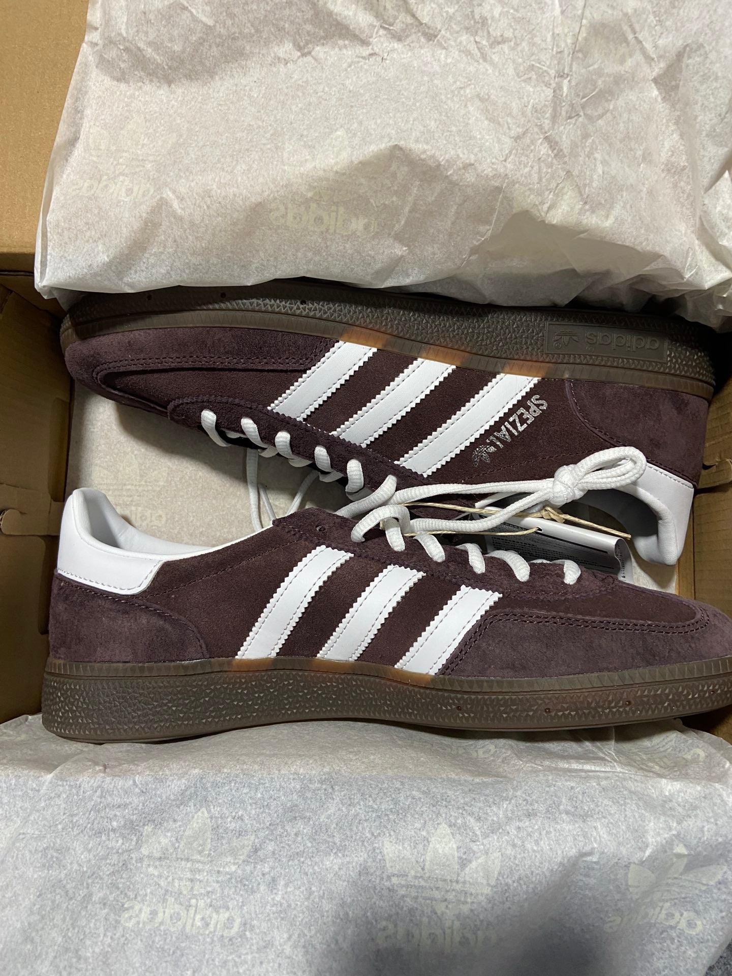 Adidas spezial.- marrones