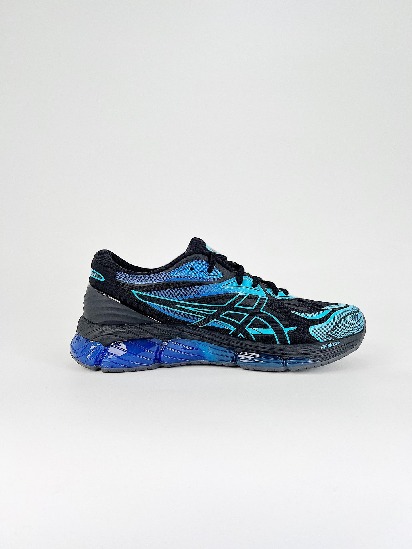 Asics Gel-Quantum 360 VIII.-negras y azules