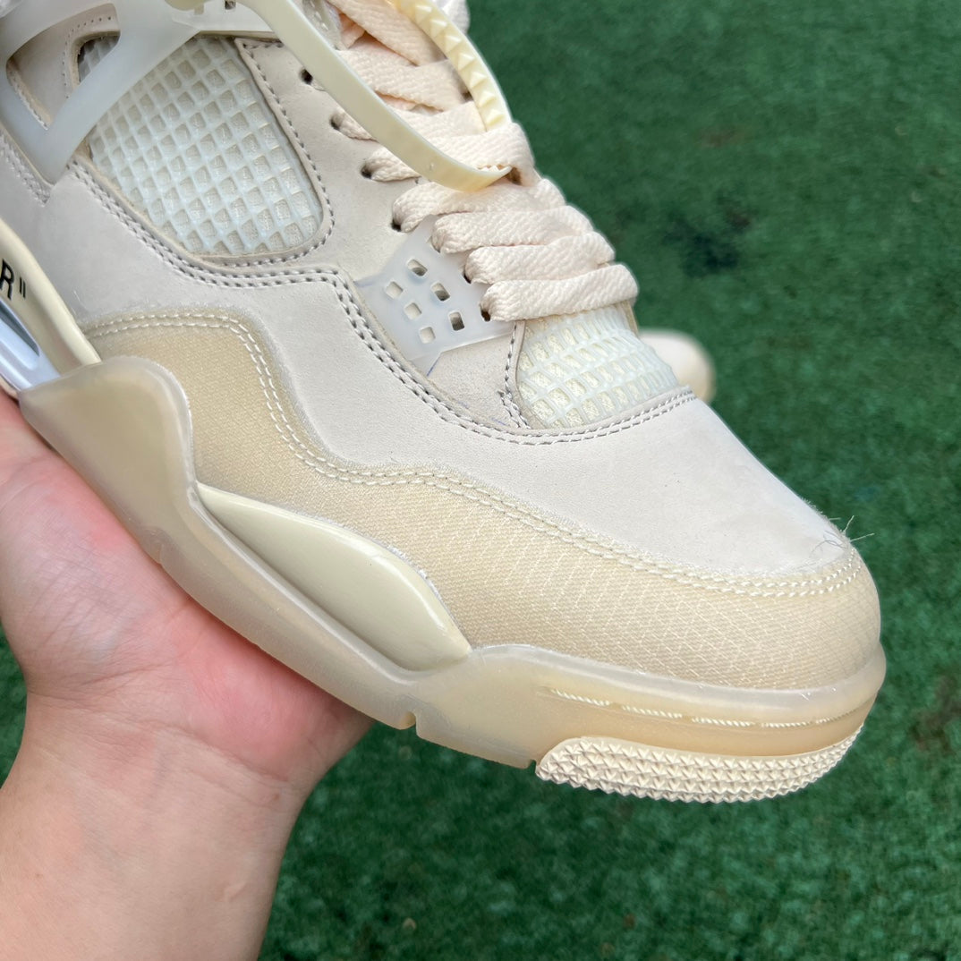 Air Jordan 4 x Off-White