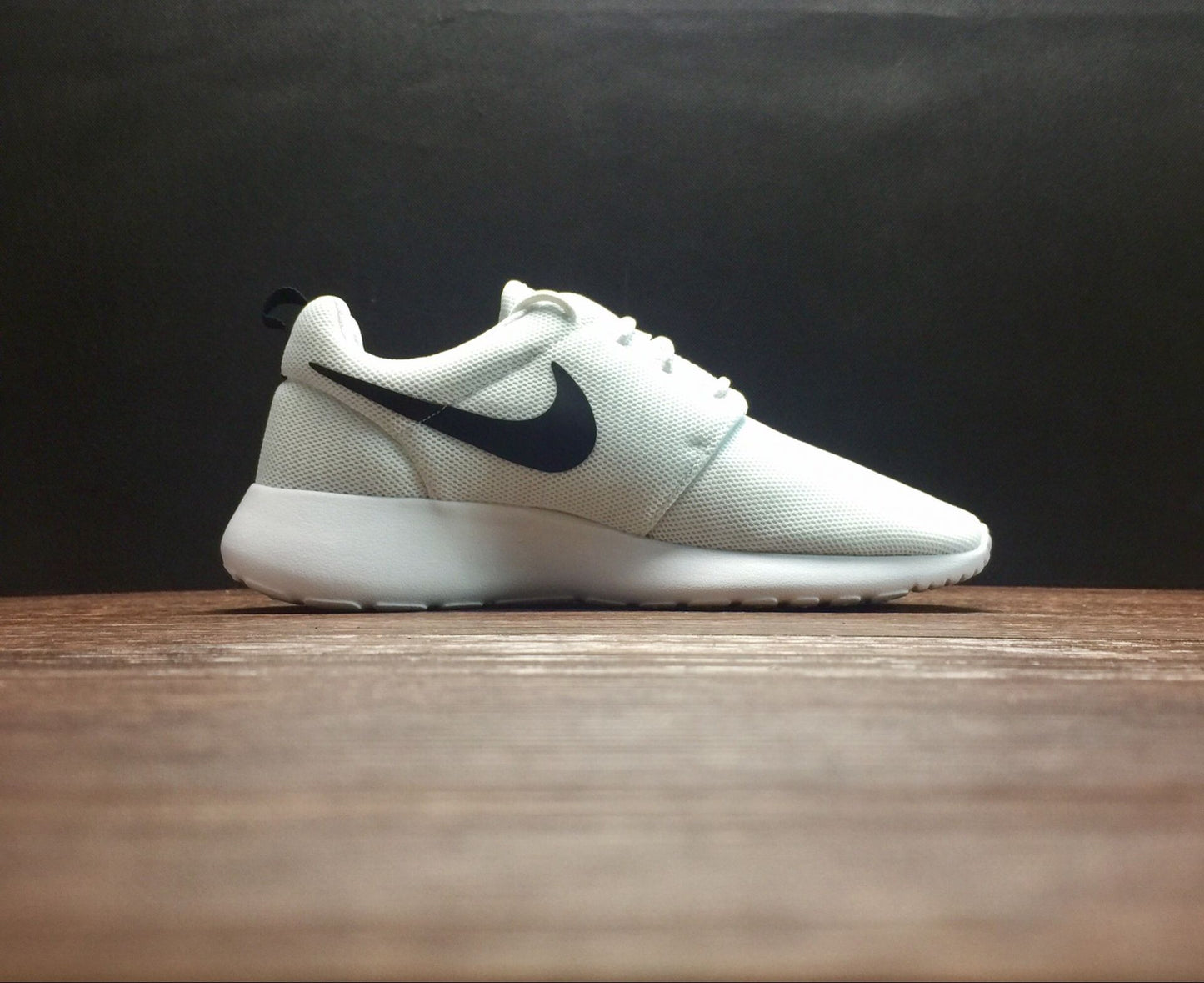 Nike Roshe Run One.- blancas