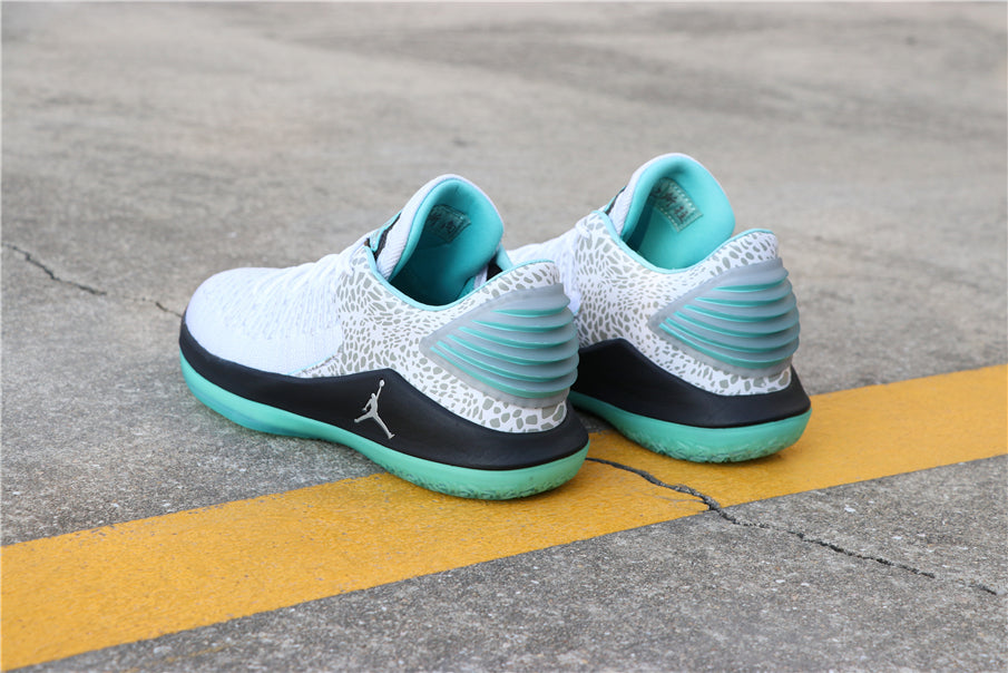 Air Jordan 32 Low "Jade"