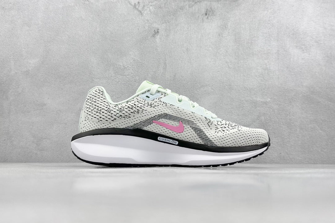 Nike Air Zoom Winflo 11.- blancas y rosas