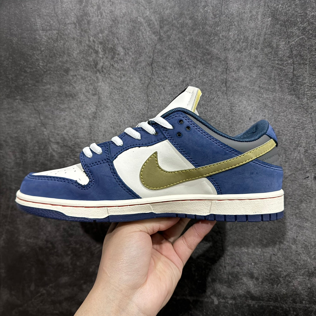 Nike Dunk SB Low Retro Blanco y Azul