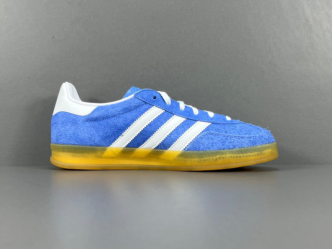 Adidas Gazelle.- azules