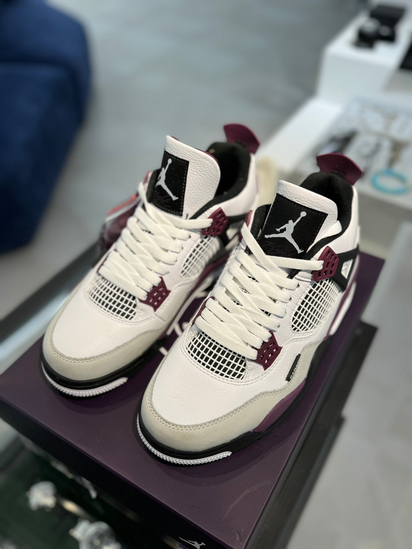 Air Jordan 4 Retro PSG AJ4: Exclusiva Edición Limitada