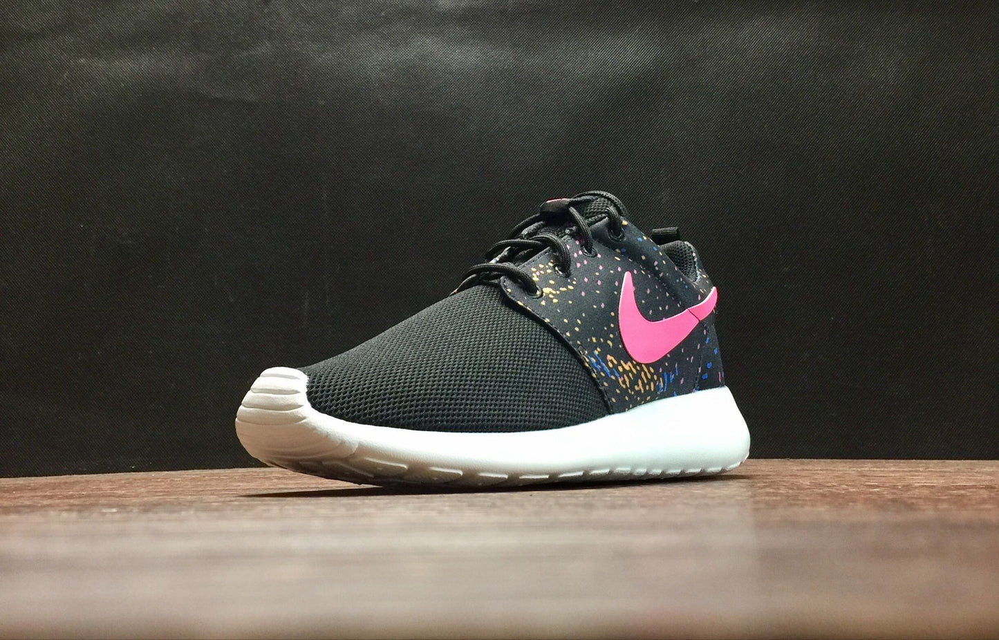 Nike Roshe Run One.- negras