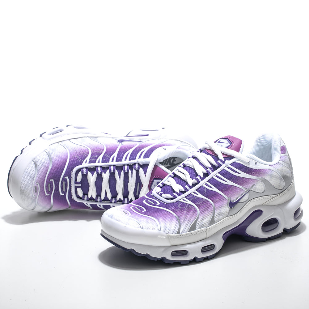 ¡Atrevete con las Nike TN Blancas y Moradas!