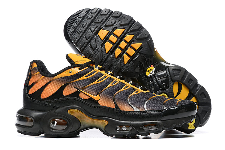 Zapatillas Nike TN Amarillo, Negro y Naranja: Un toque de energía a tu estilo urbano