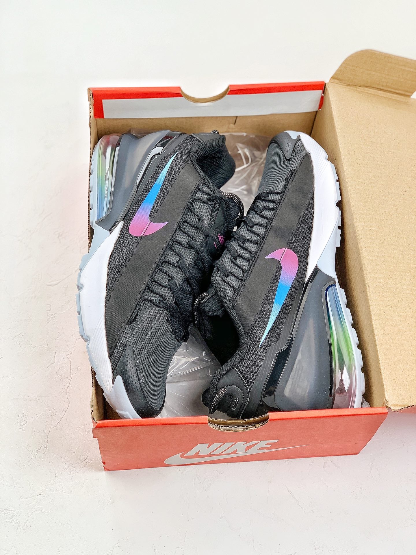 Nike air max pulse.-negras, moradas y azules