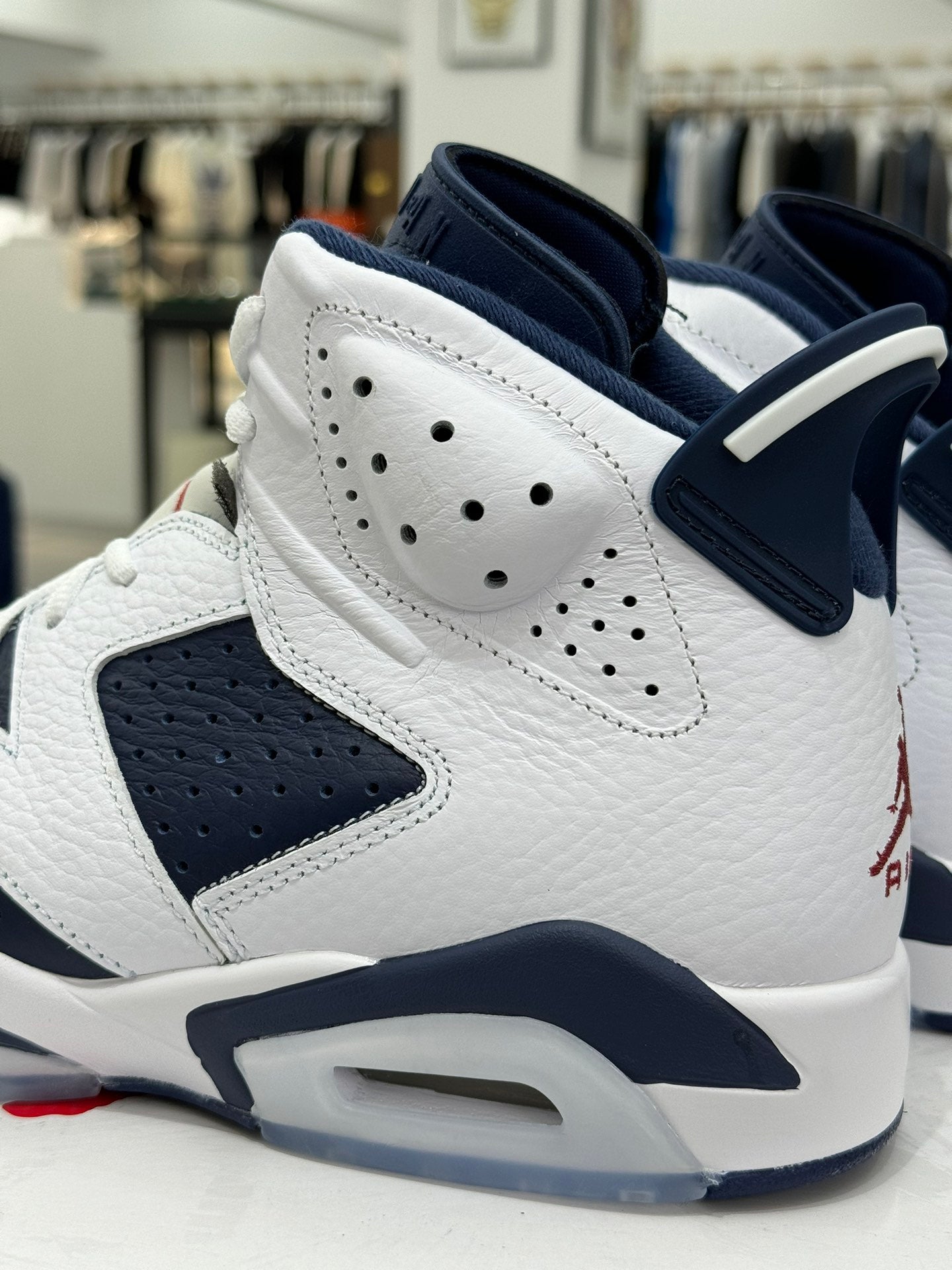 Air Jordan 6 Retro "Olympic" - Estilo y Prestigio