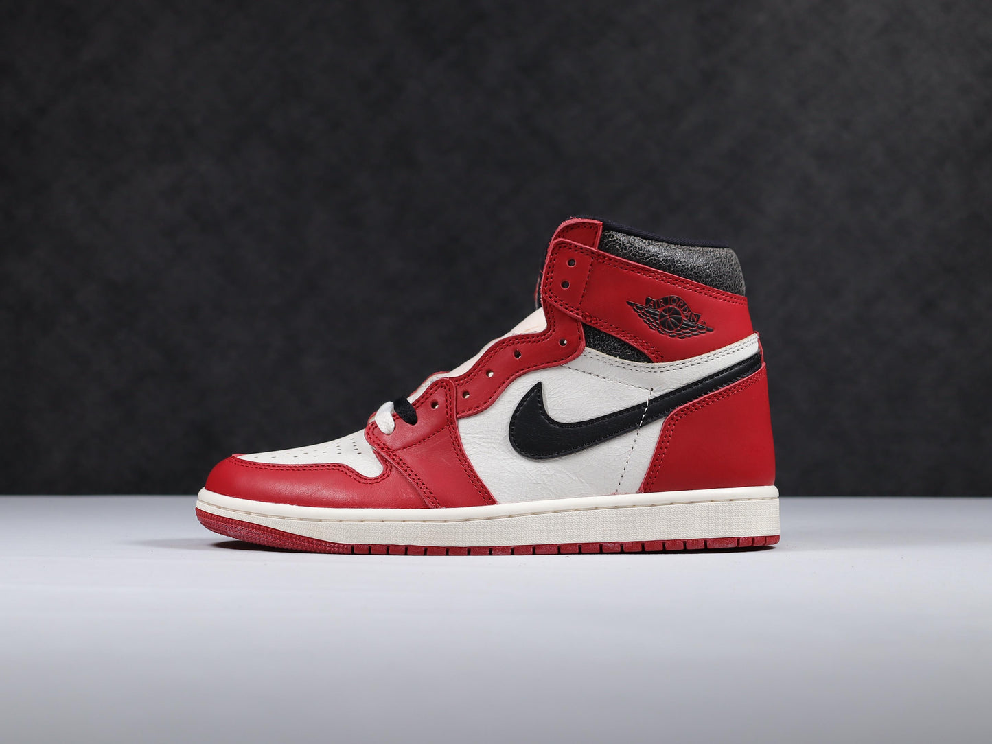 Air Jordan 1.- blancas y rojas