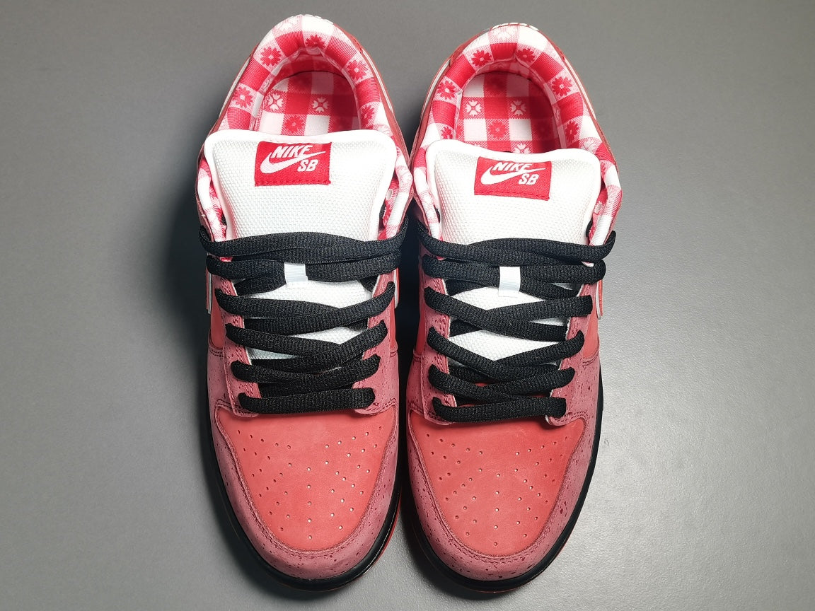 Nike SB Dunk Low "Red"