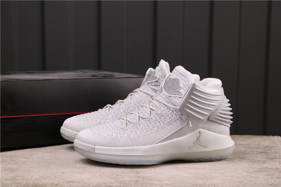 Air Jordan 32 "Pure Platinum"