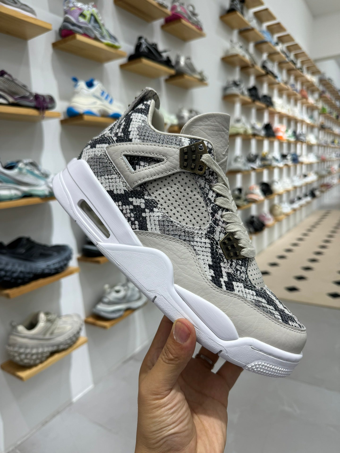 Air Jordan 4 Premium "Snakeskin"