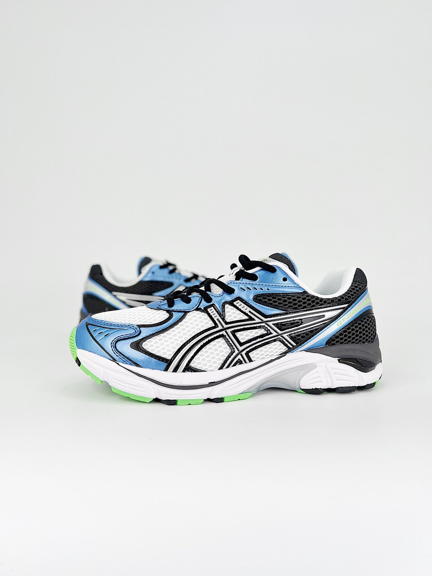 Asics GT-2160.- blancas, negras y azules