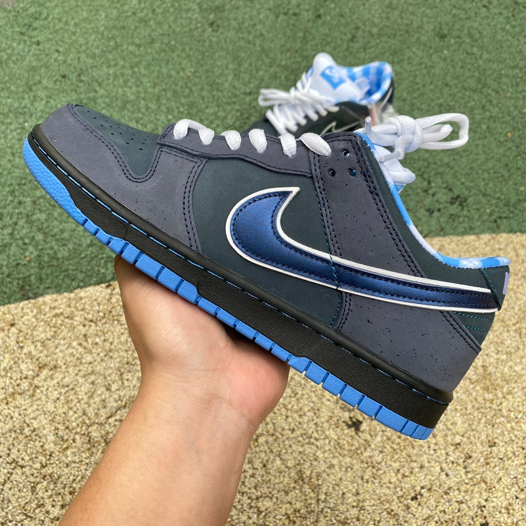 Nike SB Dunk Low grises y azules