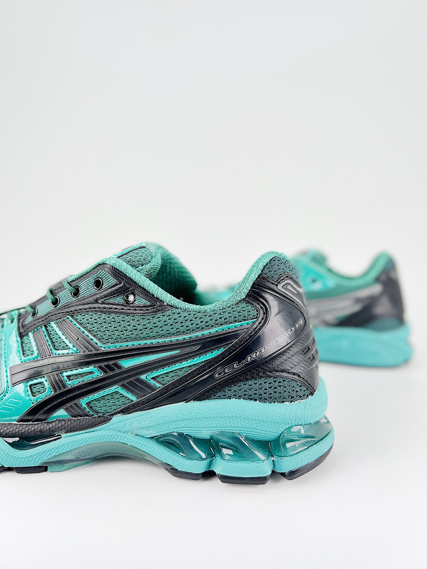 ASICS GEL-KAYANO 14.- azules