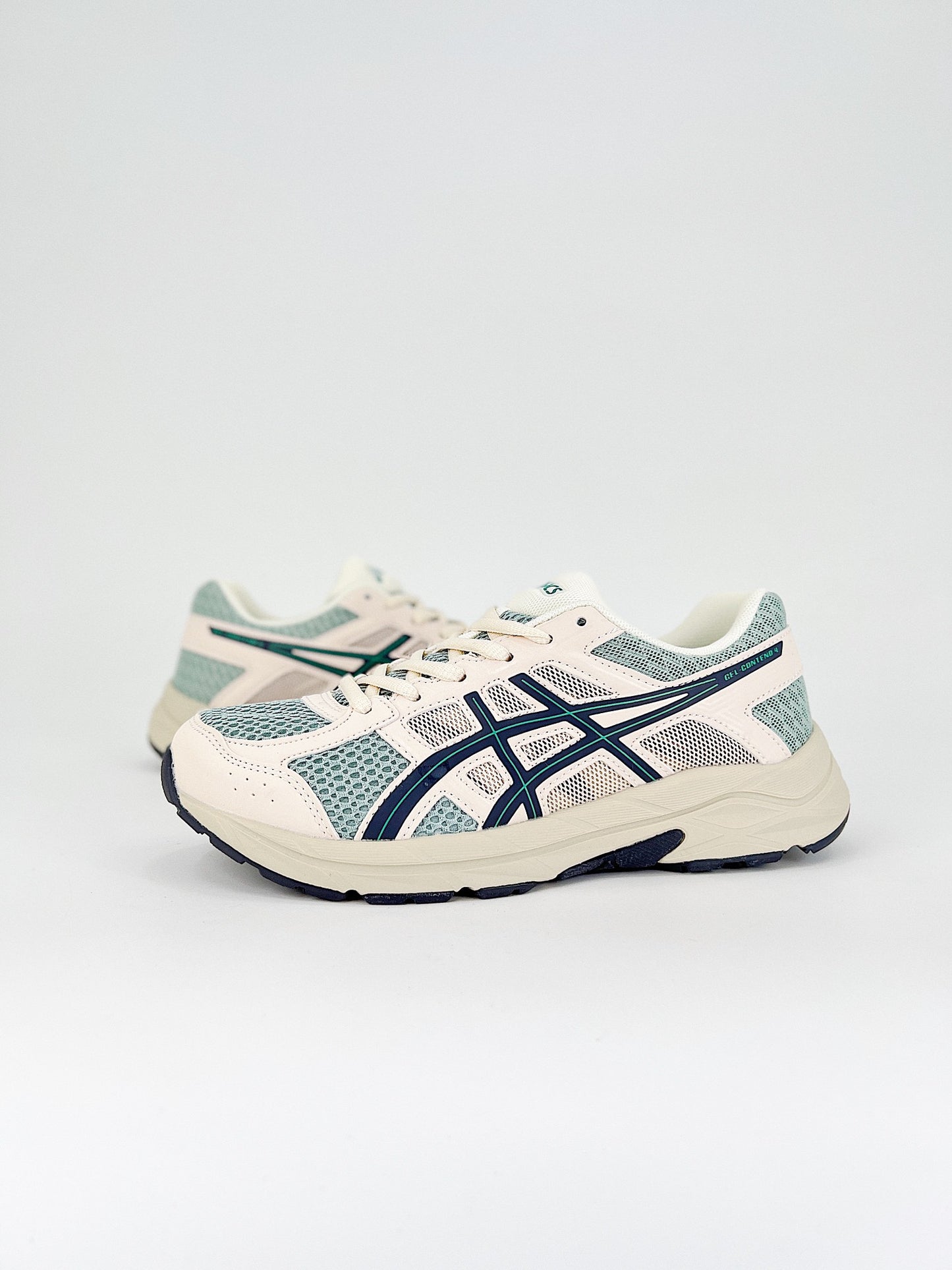 Asics Gel.- blancas, negras y verdes