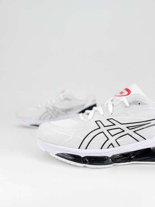 Asics Gel-Quantum 360 VIII.- blancas y negras