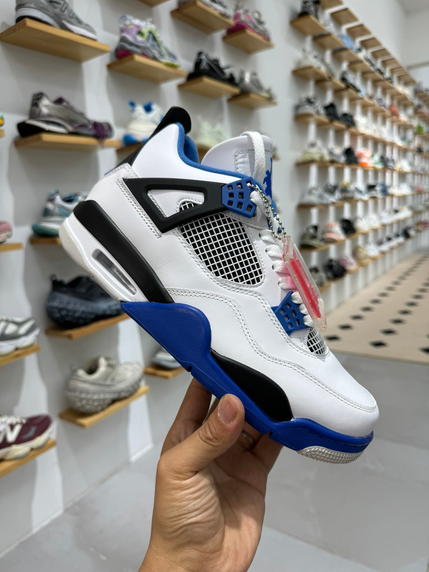 Air Jordan 4 Retro "White and Blue"